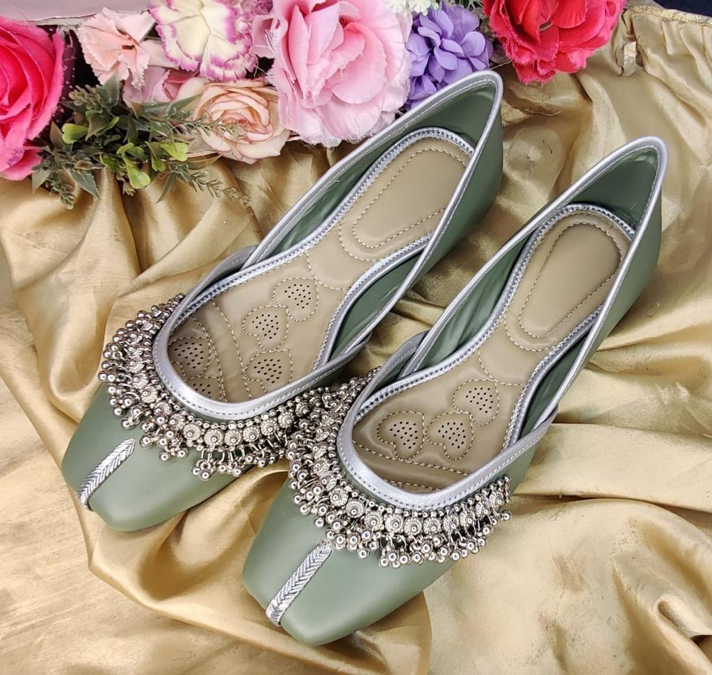 Ghunghroo Edit - Light Green Premium Leather Jutti