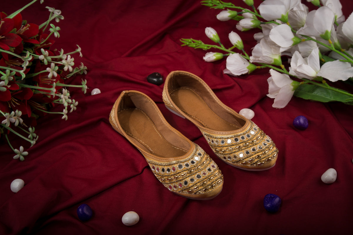 Regular Wear Golden Mirror & Embroidered Jutti